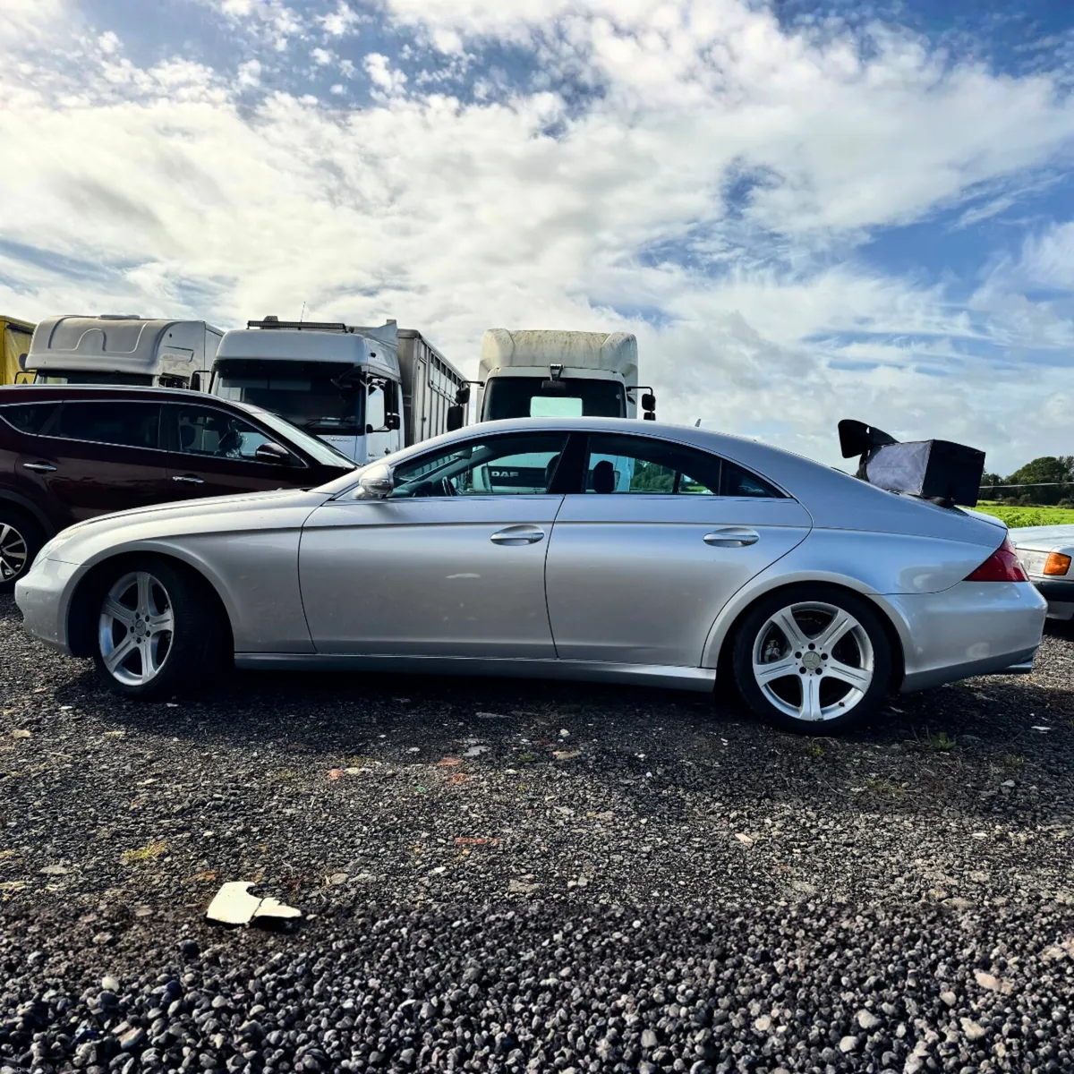 2006 56 REG Mercedes CLS 320 CDI - Image 3