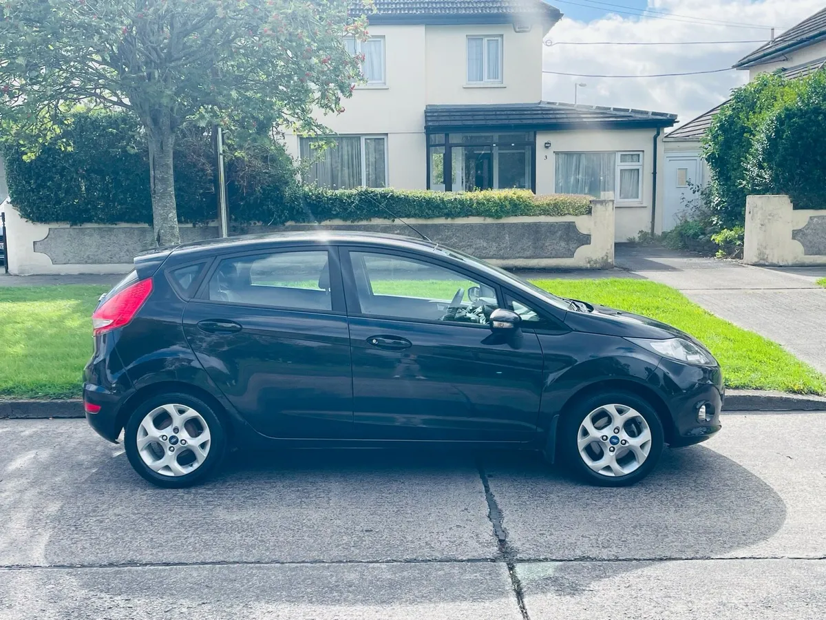 Ford fiesta Nct 8/27 - Image 2