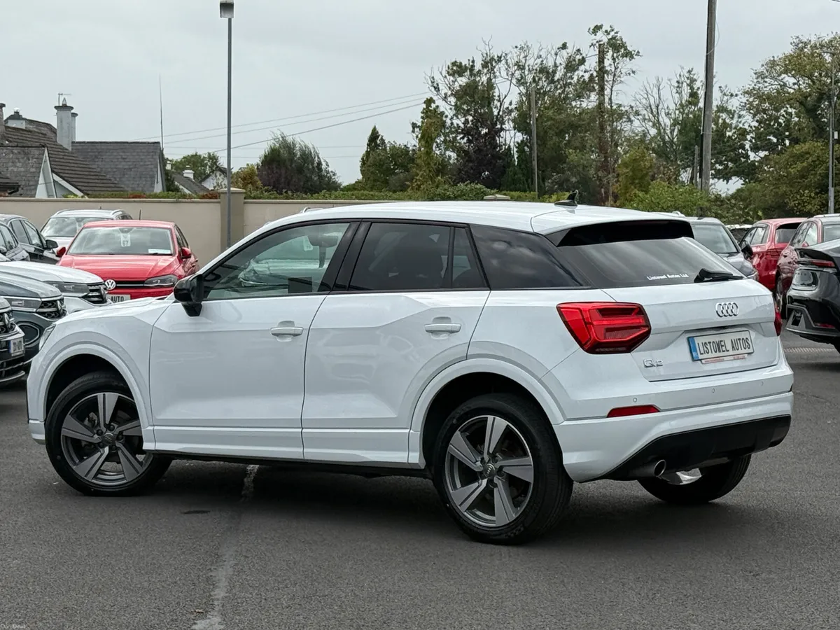 211 AUDI Q2 BLACK STYLE 1.0 TFSI AUTOMATIC - Image 3