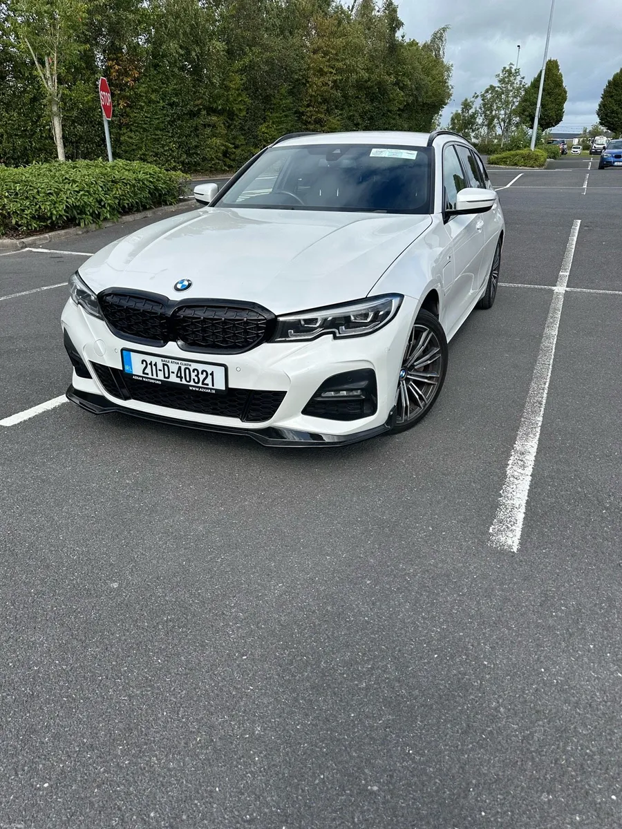 BMW 330e M Sport 2021 G21 - Image 2