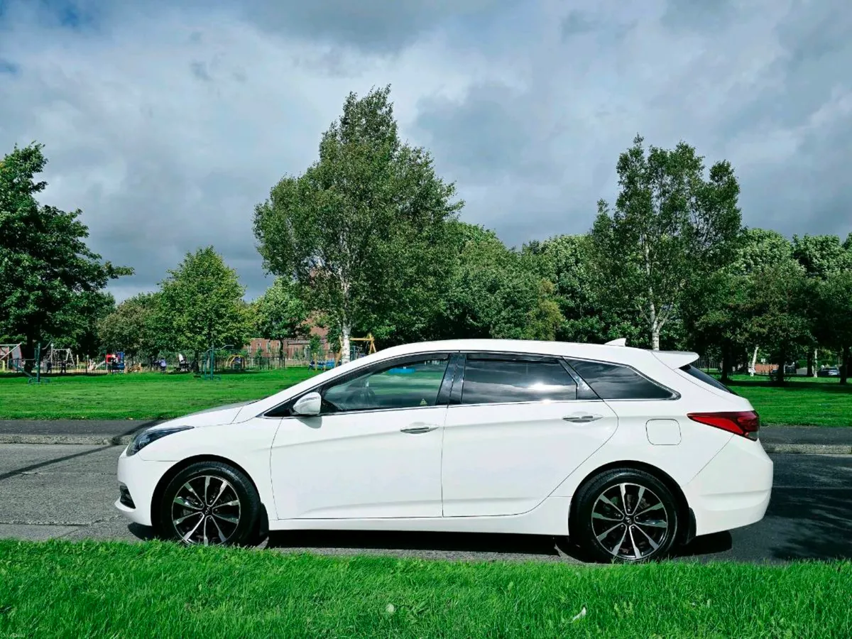 2016 hyundai i40 n.c.t8-27 tax8-27 - Image 5
