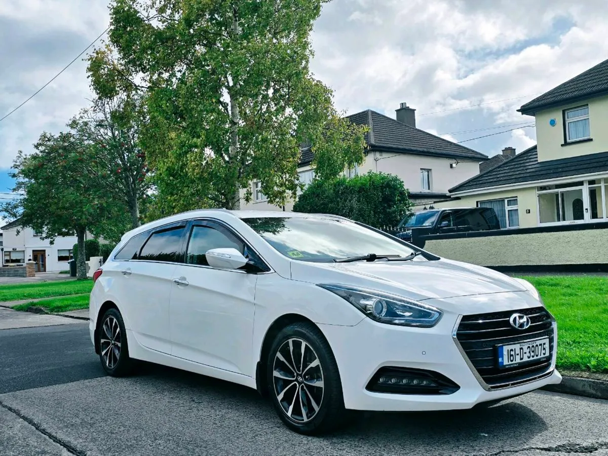 2016 hyundai i40 n.c.t8-27 tax8-27 - Image 1