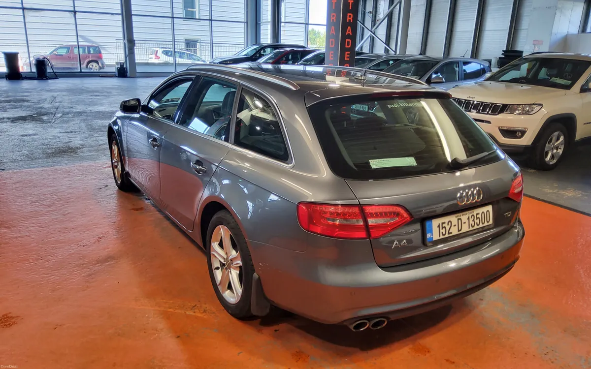 Audi A4 2015 - Image 4