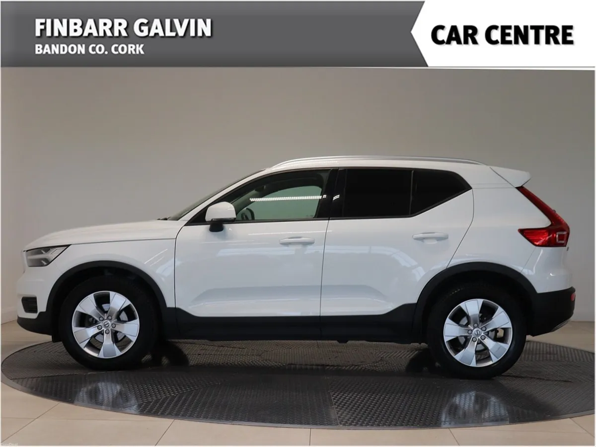 Volvo XC40 T3 - Image 3