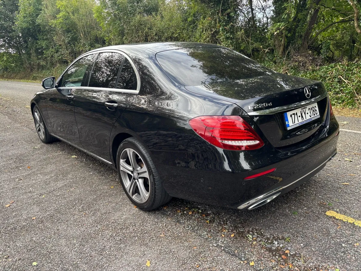 171 MERCEDES E-CLASS E220D AVANTGARDE - Image 2