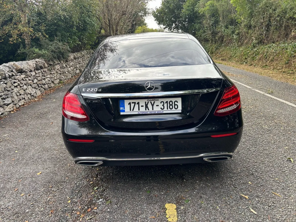 171 MERCEDES E-CLASS E220D AVANTGARDE - Image 4