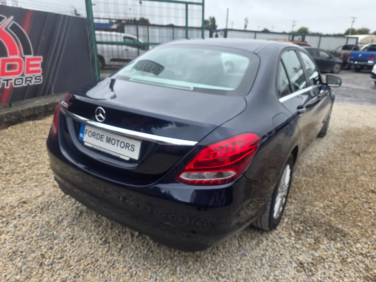Mercedes-Benz C-Class 2016 - Image 4