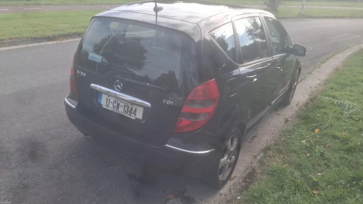 Mercedes-Benz A-Class 2011 - Image 3