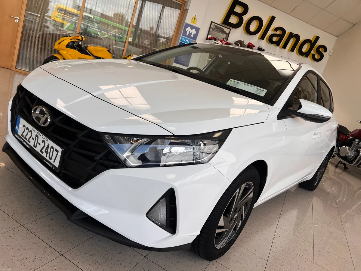 One Owner Only 18,000 Kms High Spec DELUXE PLUS Re - Image 1