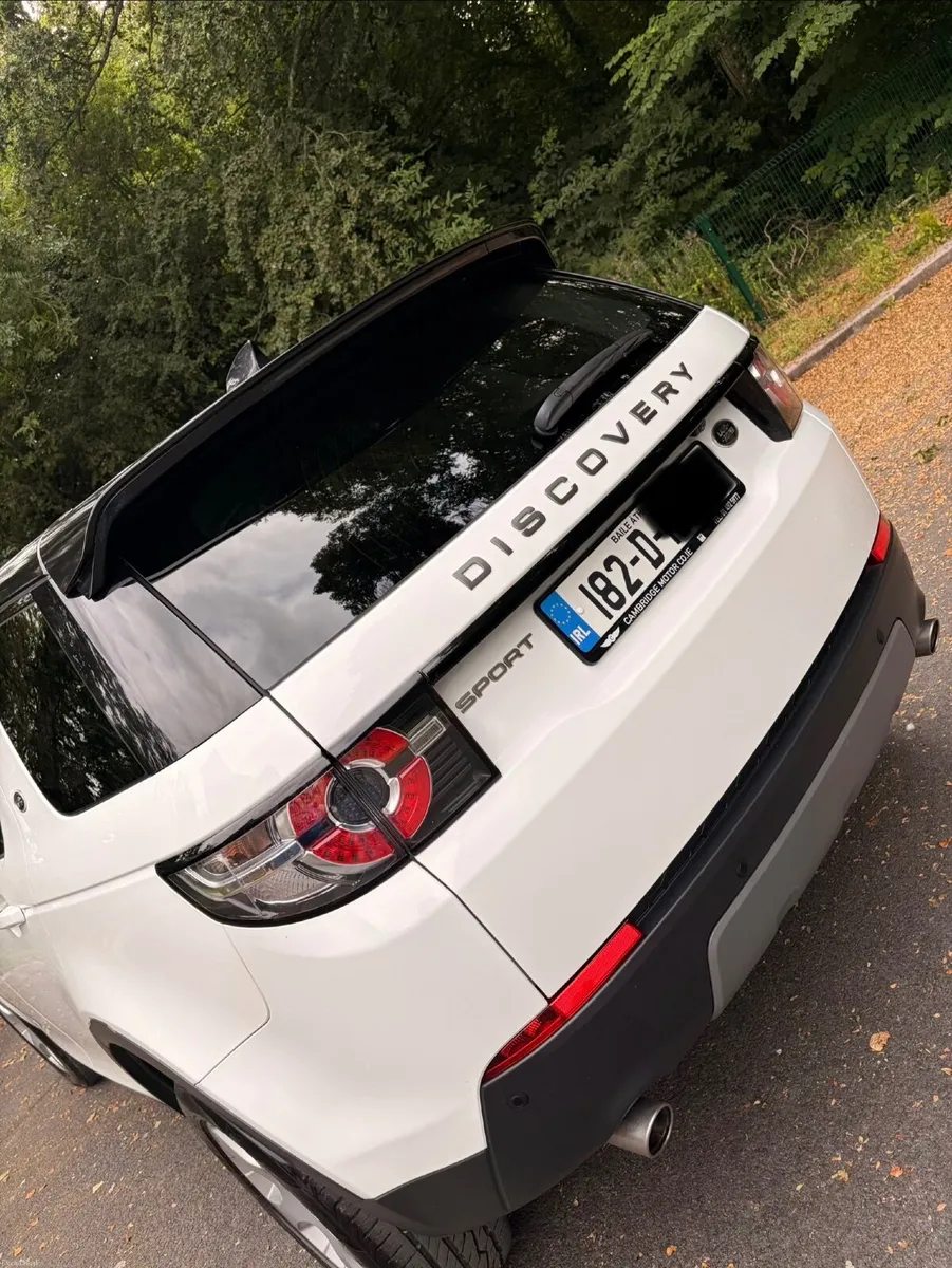 Land Rover Discovery Sport 2018 - Image 4