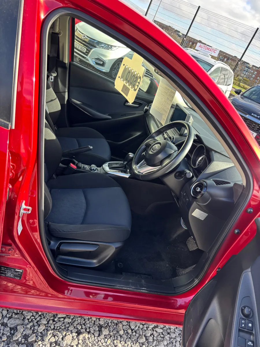 Mazda Demio - Image 5