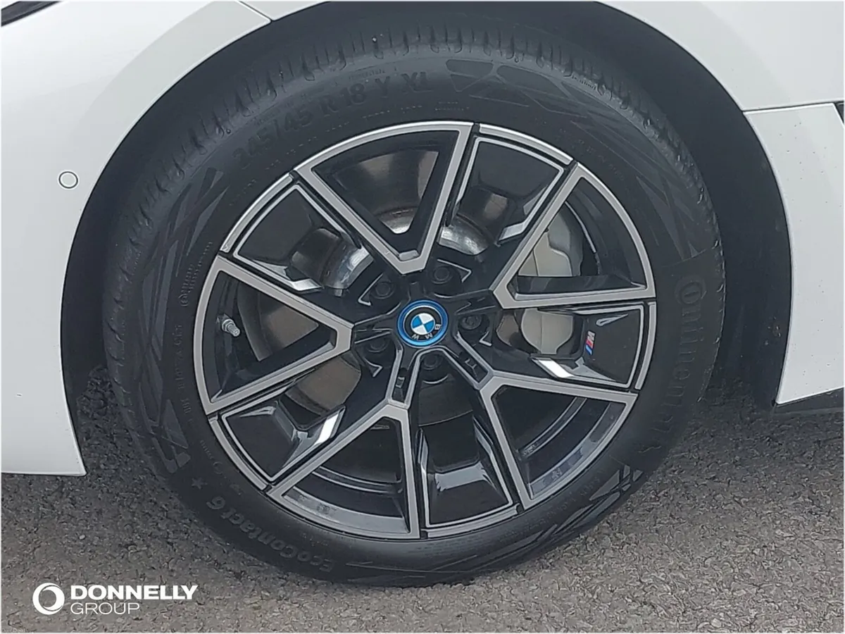 BMW i4 250kW eDrive40 M Sport 83.9kWh 5dr Auto - Image 6