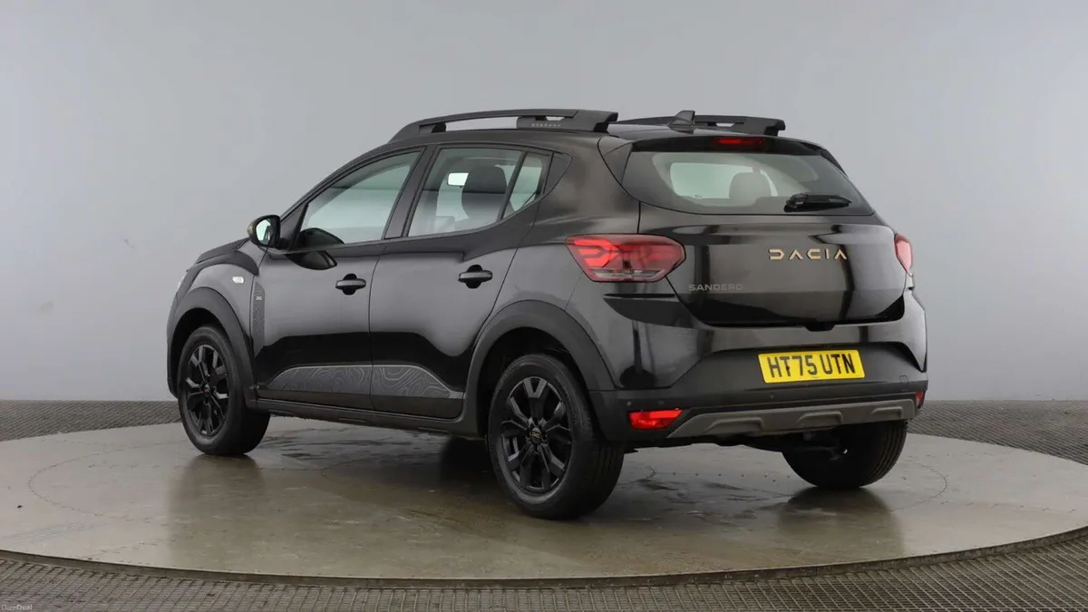 Dacia Sandero Stepway 1.0 TCe Extreme 5dr - Image 2