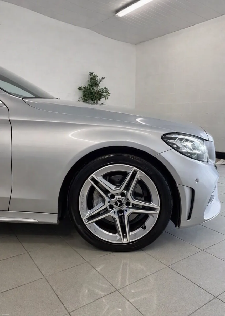 2019 Mercedes-Benz C-Class AMG LINE - Image 5