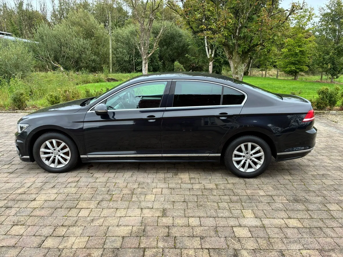 VW Passat 2017 - Image 4