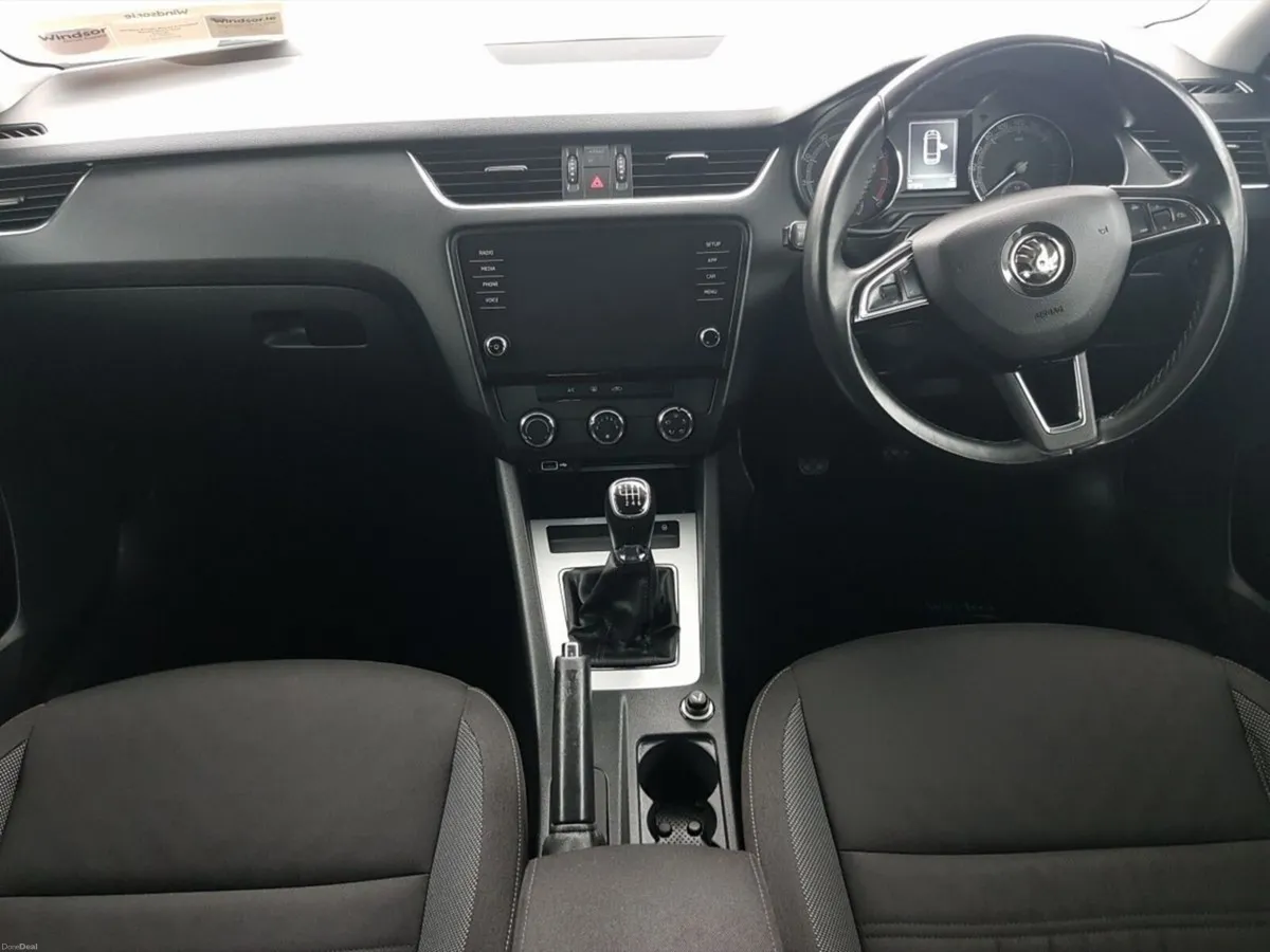Skoda Octavia COMBI AMBITION 1.0TSI 115HP - Image 3