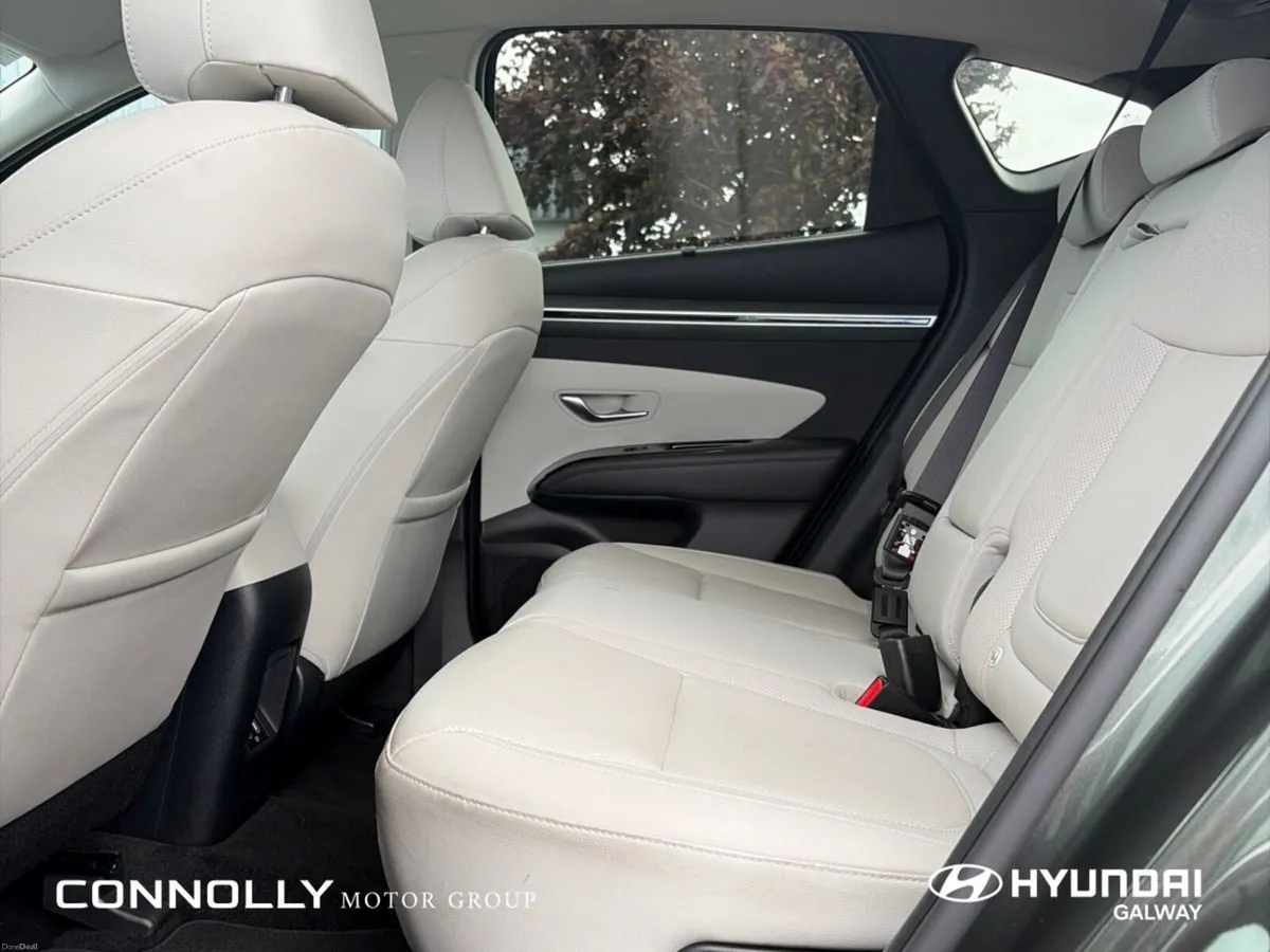 Hyundai Tucson 4WD Executive Plus PHEV Auto 2 Tone - Image 6