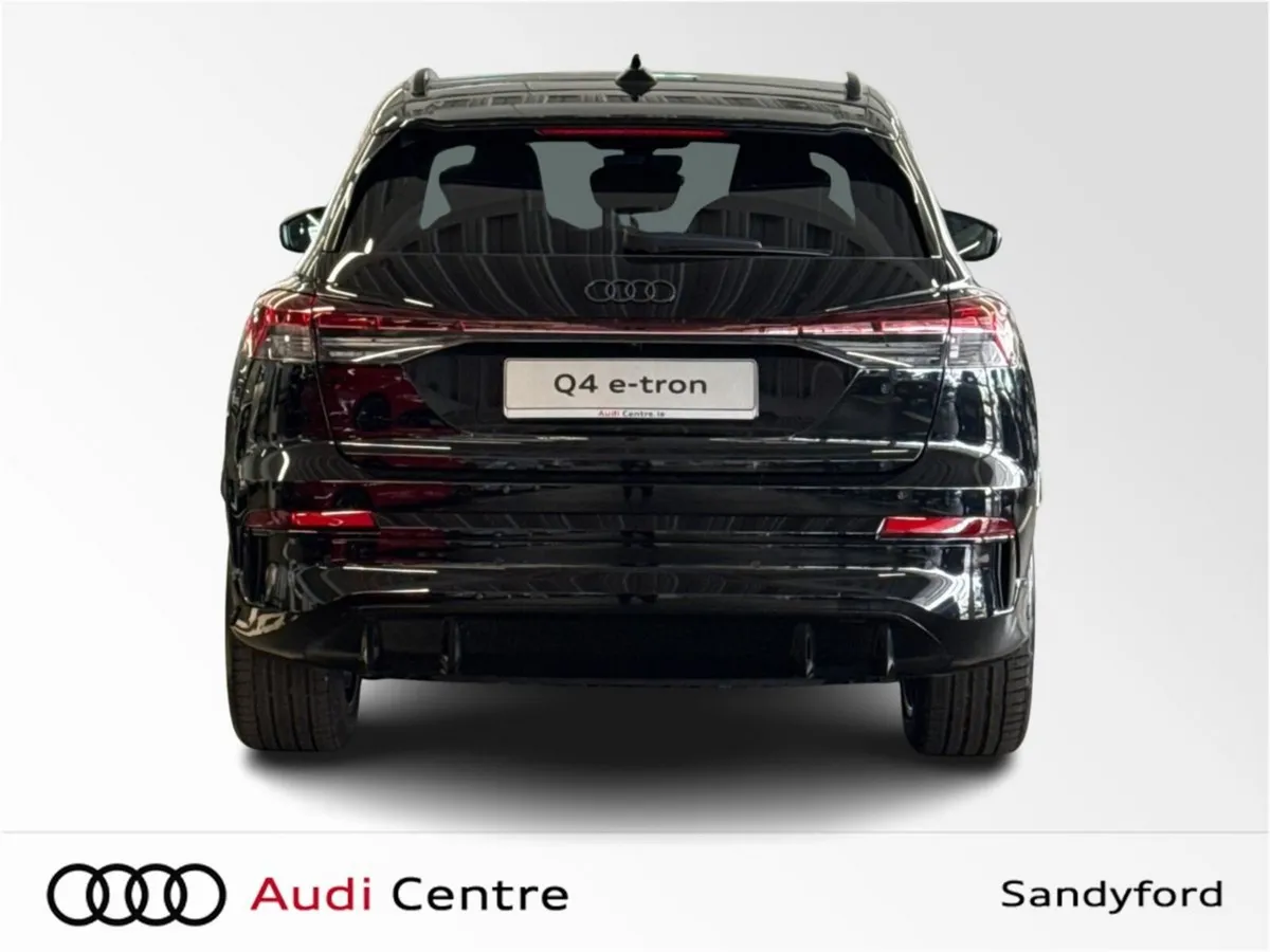 Audi Q4 e-tron 40 S LINE - Image 4