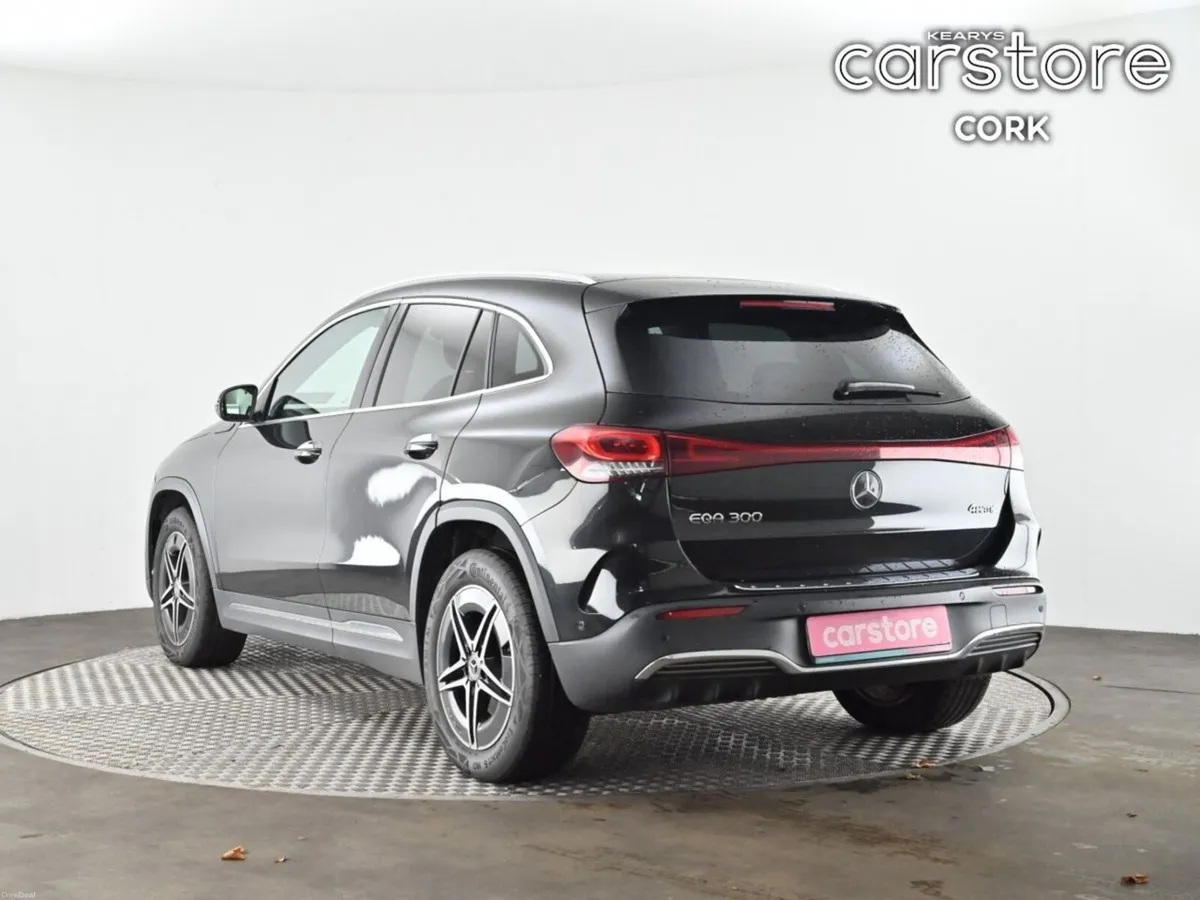 Mercedes-Benz EQA EQA 300 4MATIC AMG LINE - Image 3