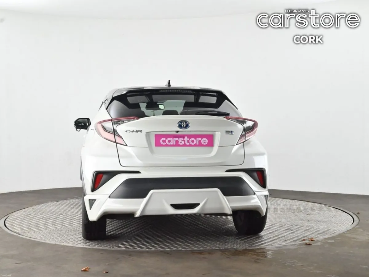 Toyota C-HR 1.8 HYBRID LUNA - Image 4
