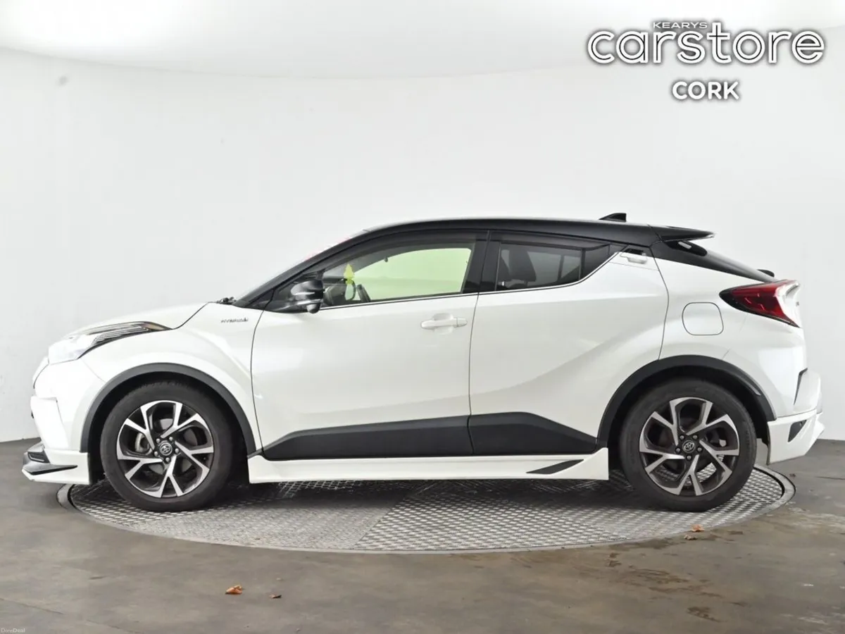 Toyota C-HR 1.8 HYBRID LUNA - Image 6