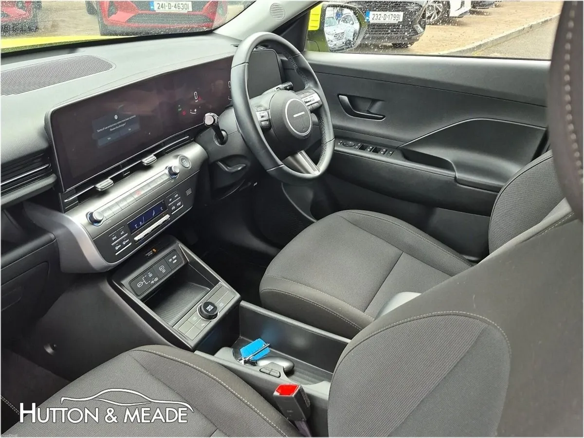 Hyundai KONA Signature HEV 1.6 Petrol 5dr - Image 5
