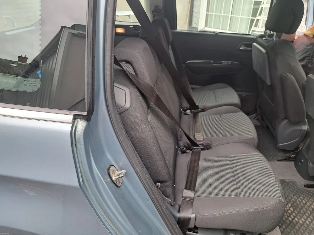 Peugeot 5008 - Image 5