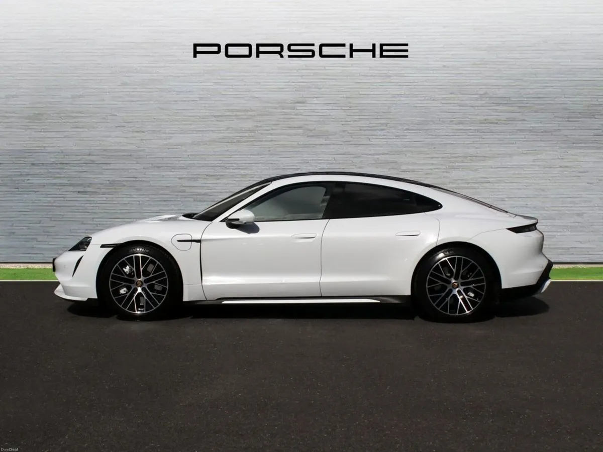 Porsche Taycan Turbo - Image 3