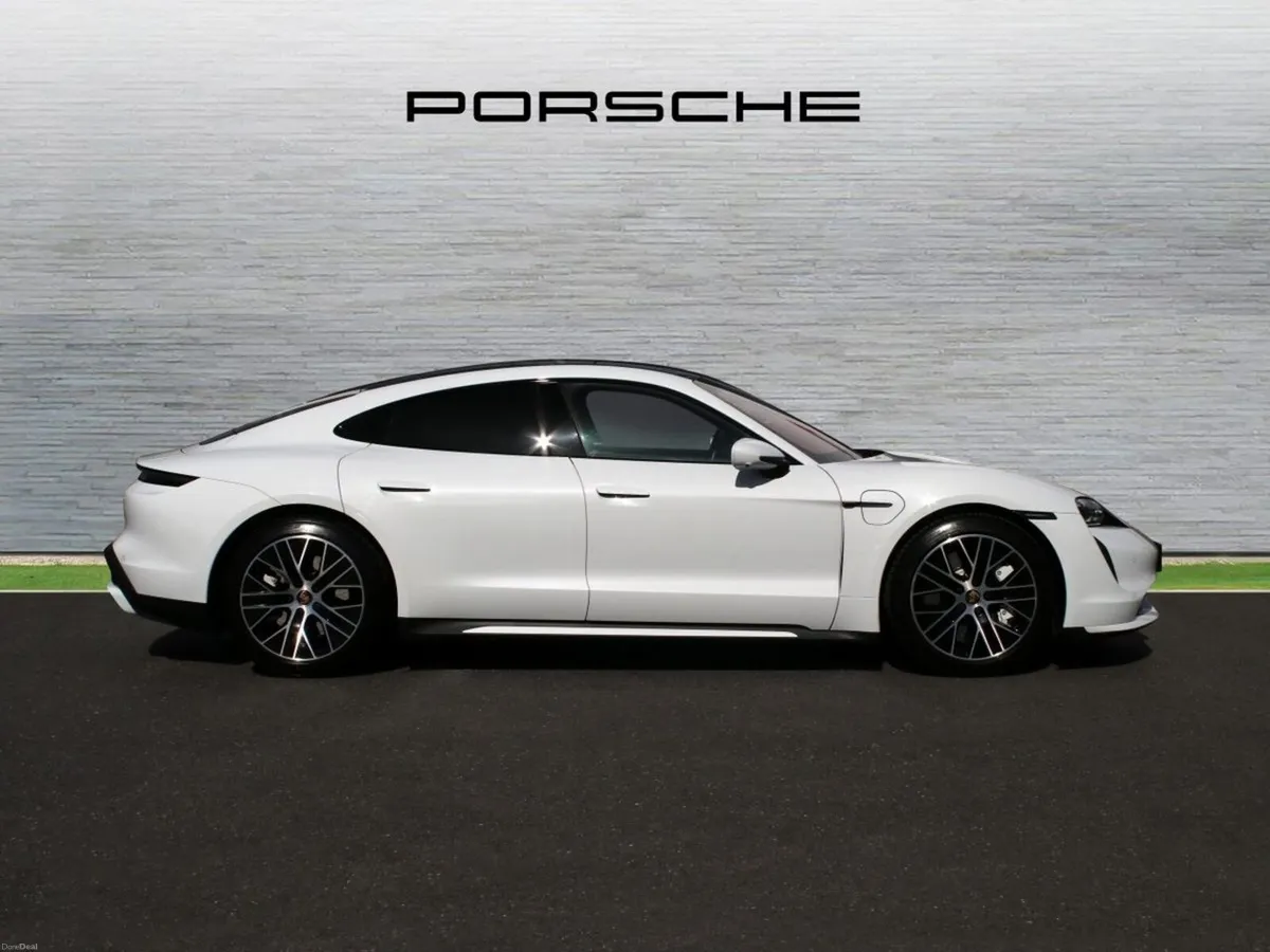 Porsche Taycan Turbo - Image 4