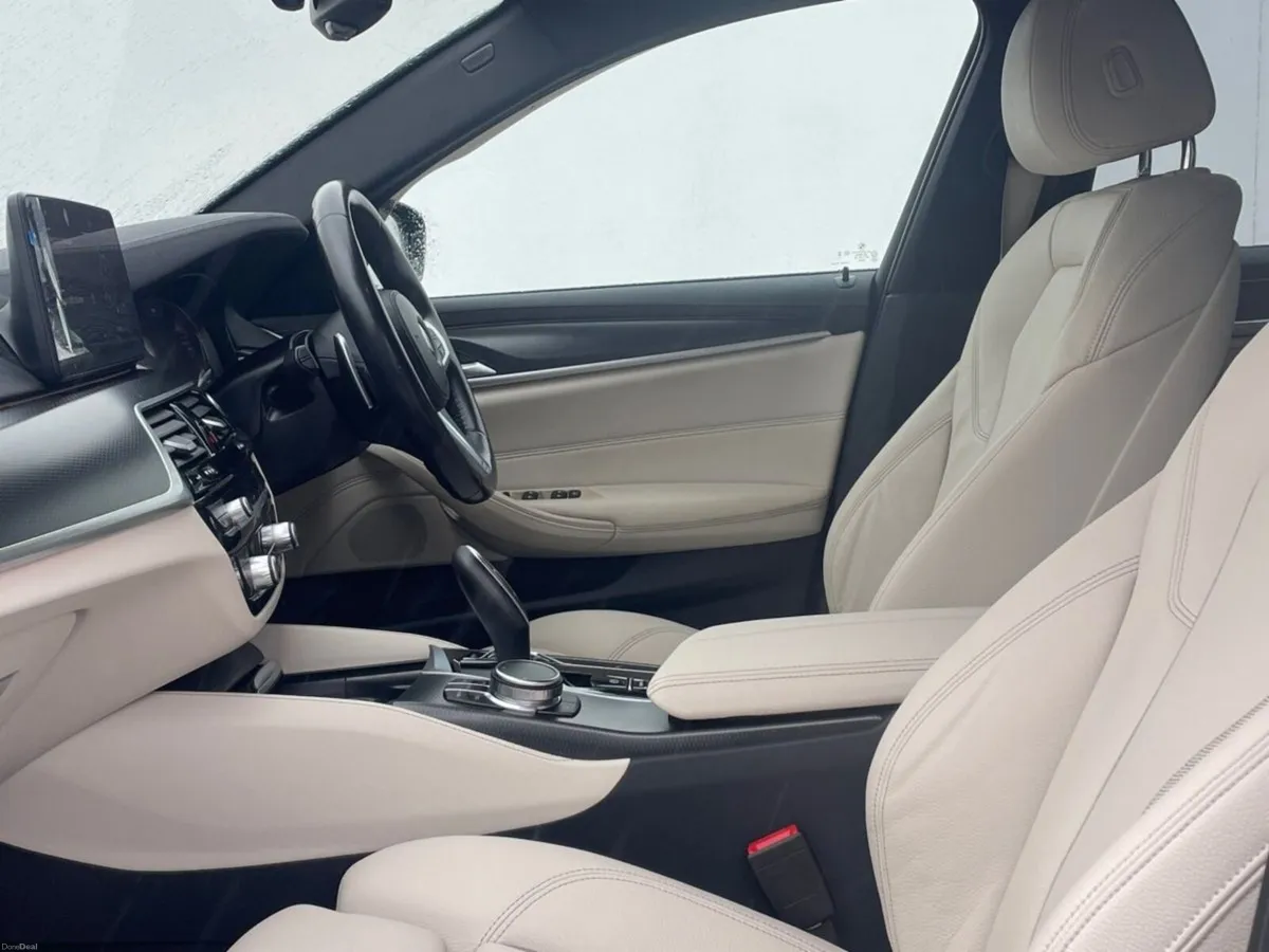 BMW 5-Series 520d M Sport Touring - Image 6