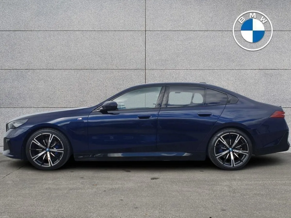 BMW 5-Series 530e M Sport Pro Saloon - Image 3