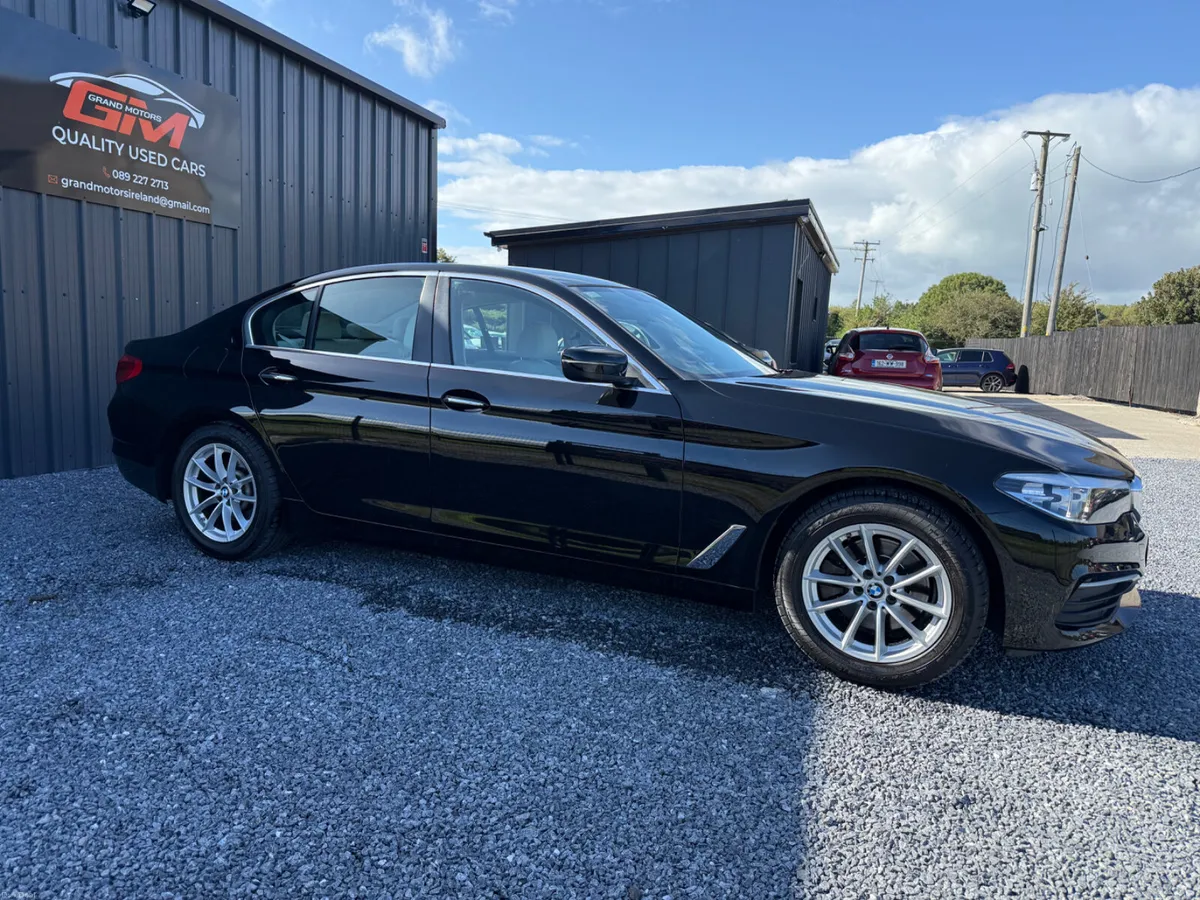 BMW 5-Series 2.0 Diesel Low km - Image 3