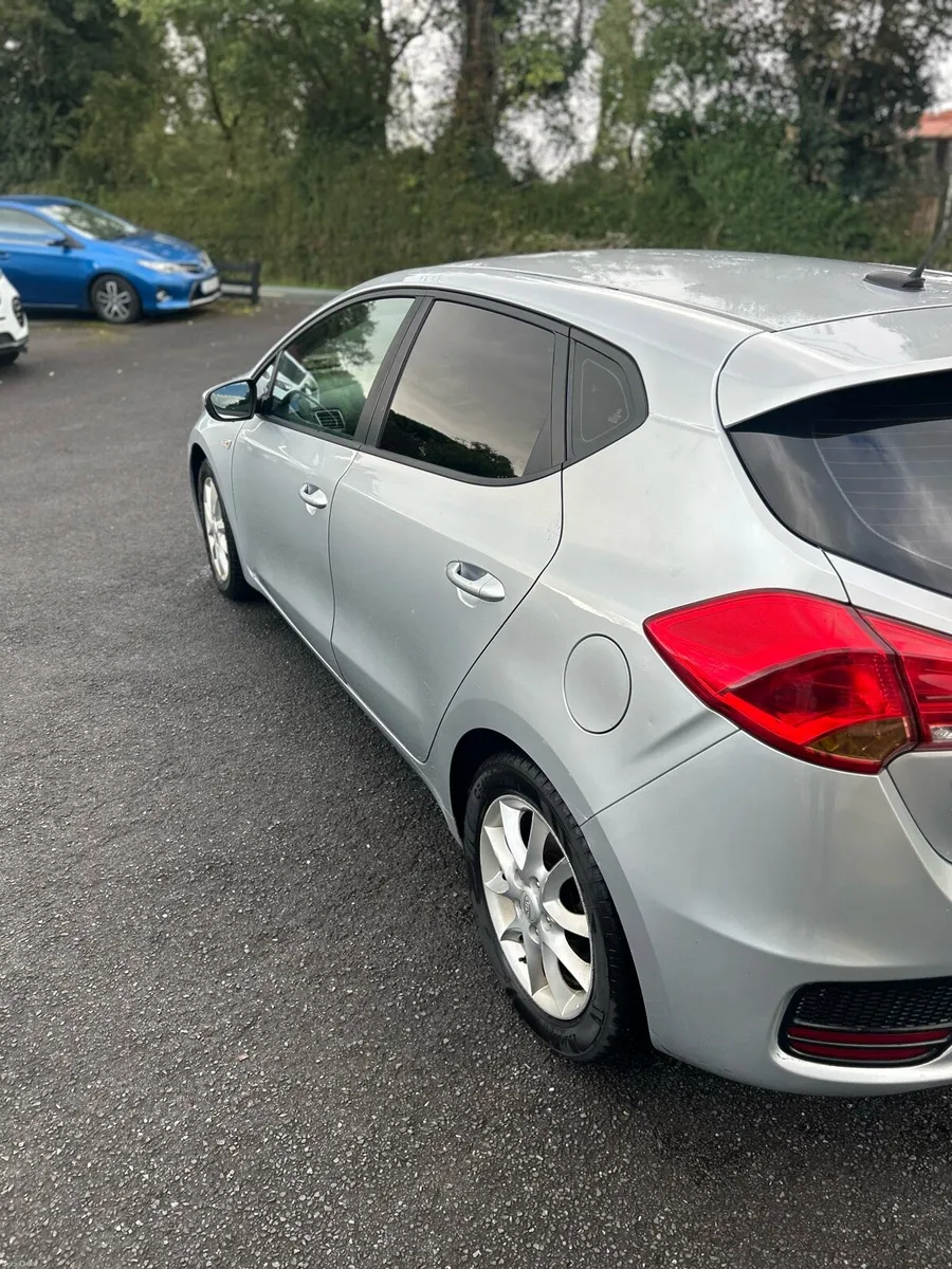 For sale 2017 Kia ceed diesel - Image 4