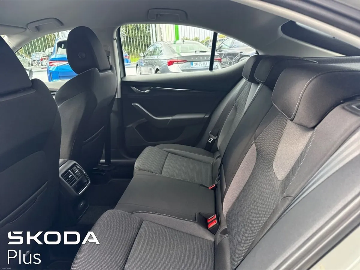 Skoda Octavia Selection 1.5TSI 115HP - Image 6