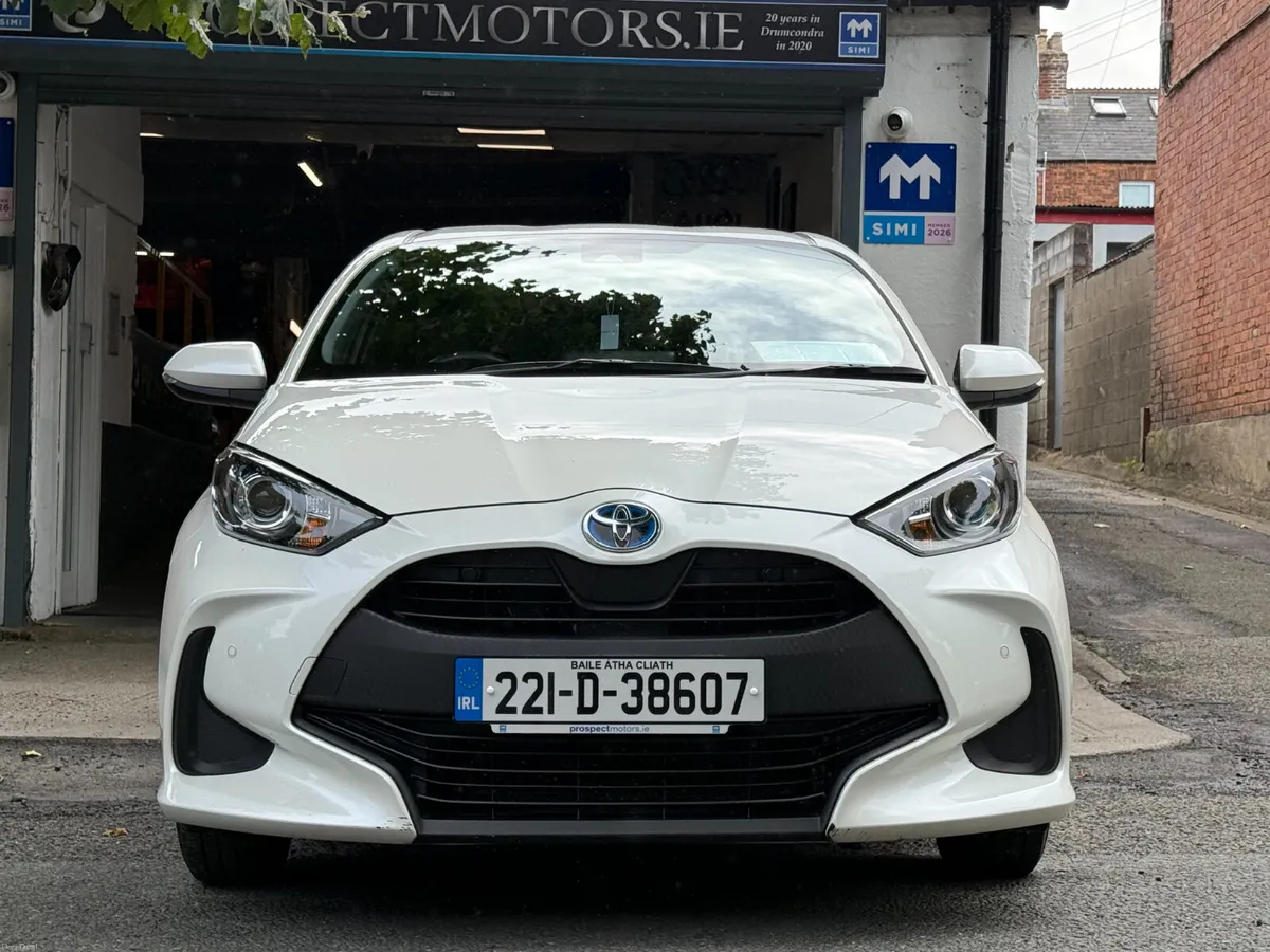 2022 Toyota Yaris, Hybrid Automatic, New Nct 10/28 - Image 2