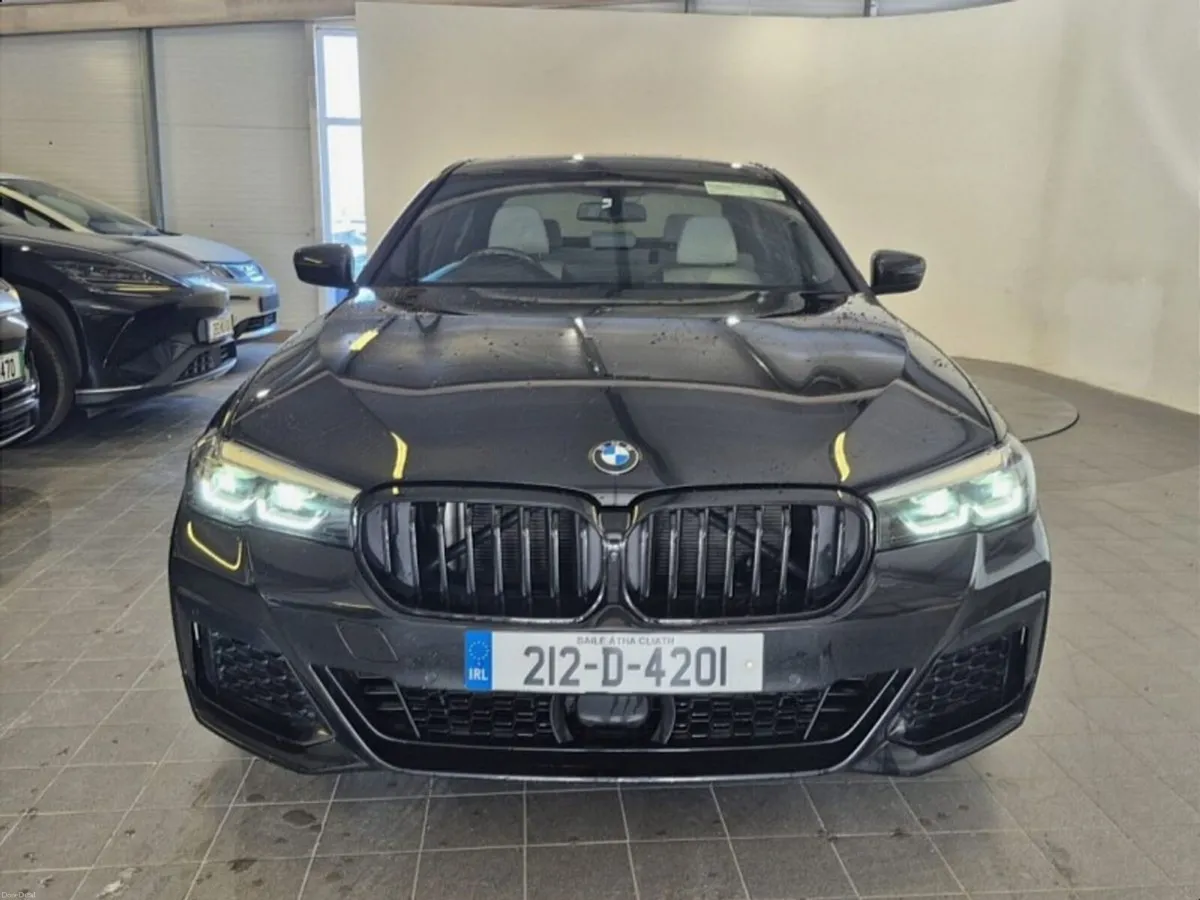 BMW 5-Series 520d M Sport (OVER 10K OF EXTRAS) - Image 2