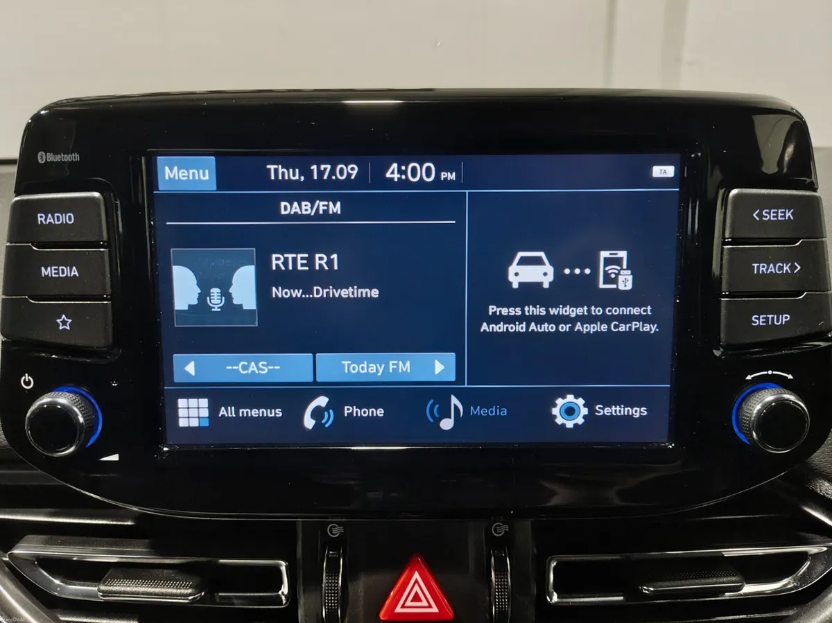 Hyundai i30 2022 N-LINE DELUXE  EXTRAS NARDO GREY - Image 3
