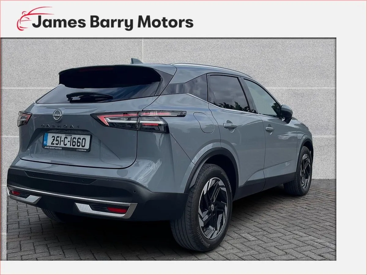 Nissan Qashqai 1.3 PET MILD HYBRID SV PREMIUM - Image 4