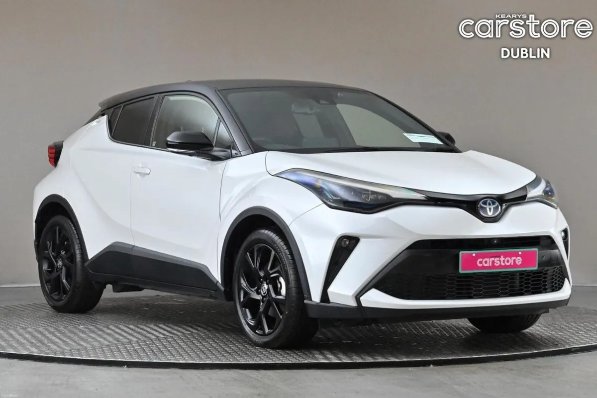 Toyota C-HR 1.8 HYBRID **BI-TONE ROOF**HALF LEATHE - Image 1