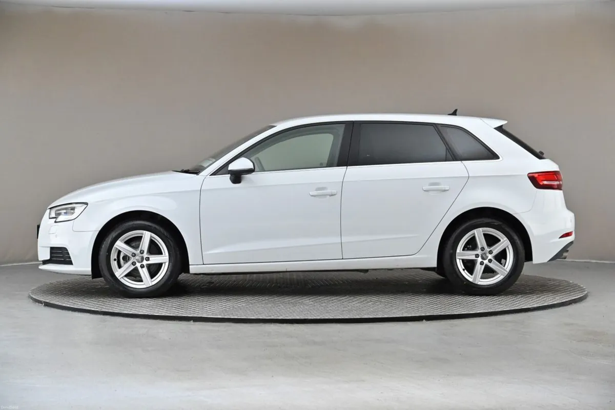 Audi A3 1.4 TFSI S-TRONIC SPORTBACK **LOW KMS**DIG - Image 5