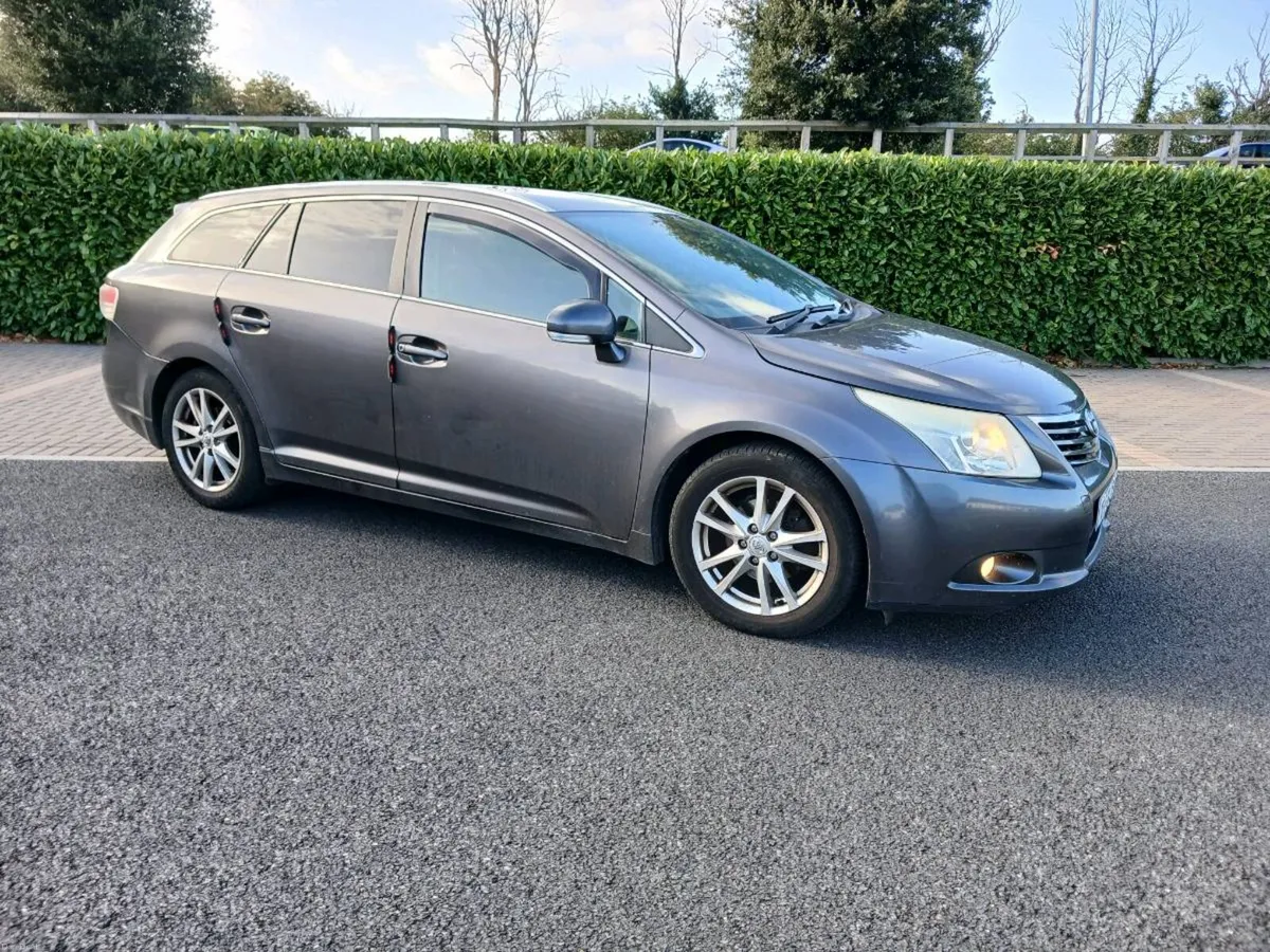 Toyota avenis Diesel Manual Tax and nct - Image 1