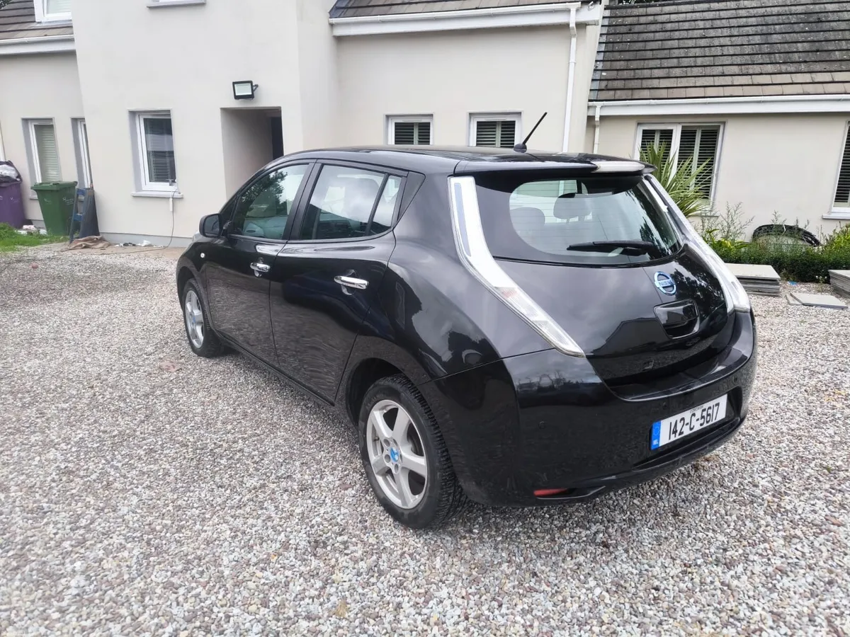 Nissan Leaf 2014 automatic - Image 3