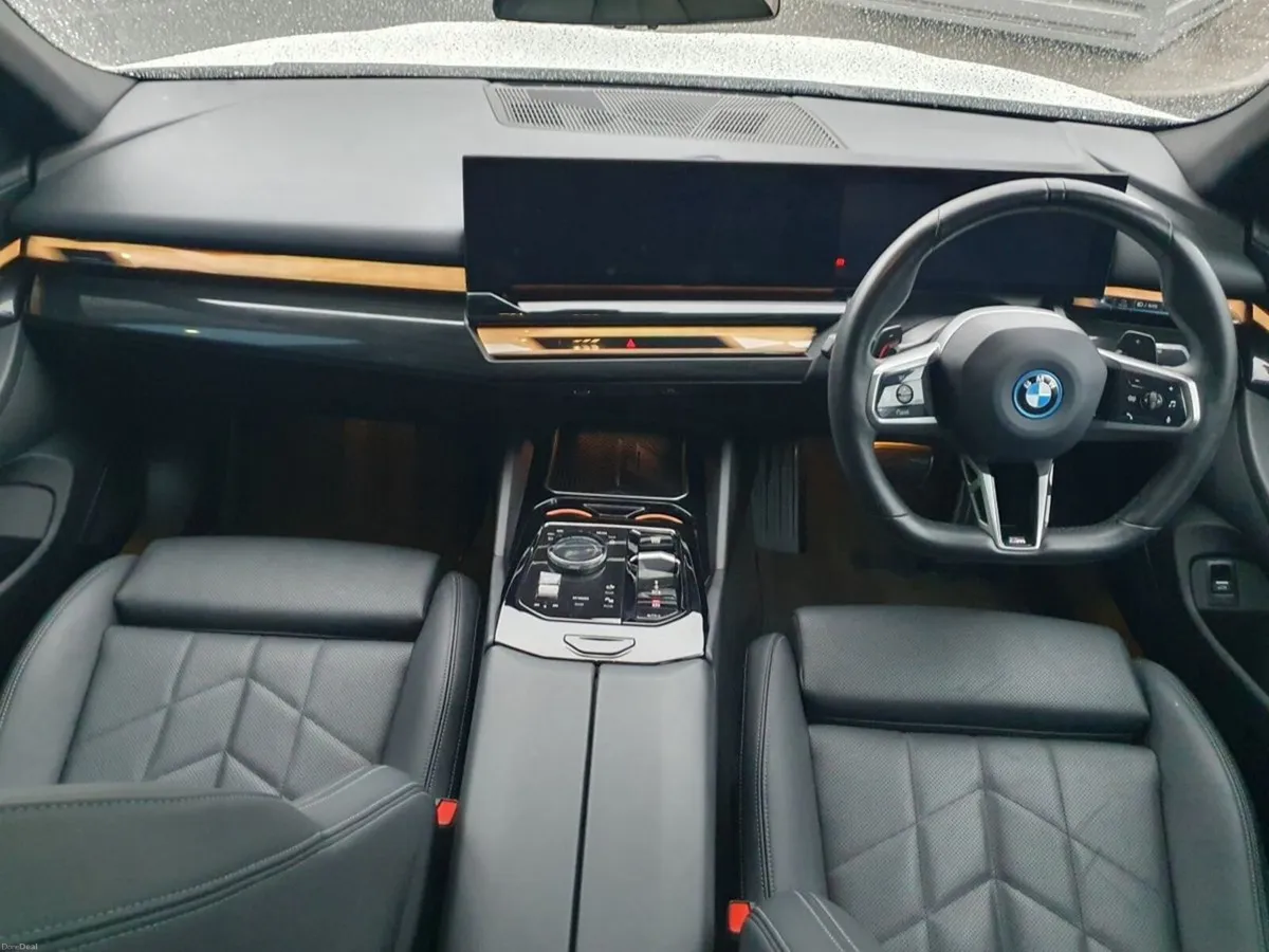 BMW 5-Series 530e M Sport Pro Saloon - Image 4