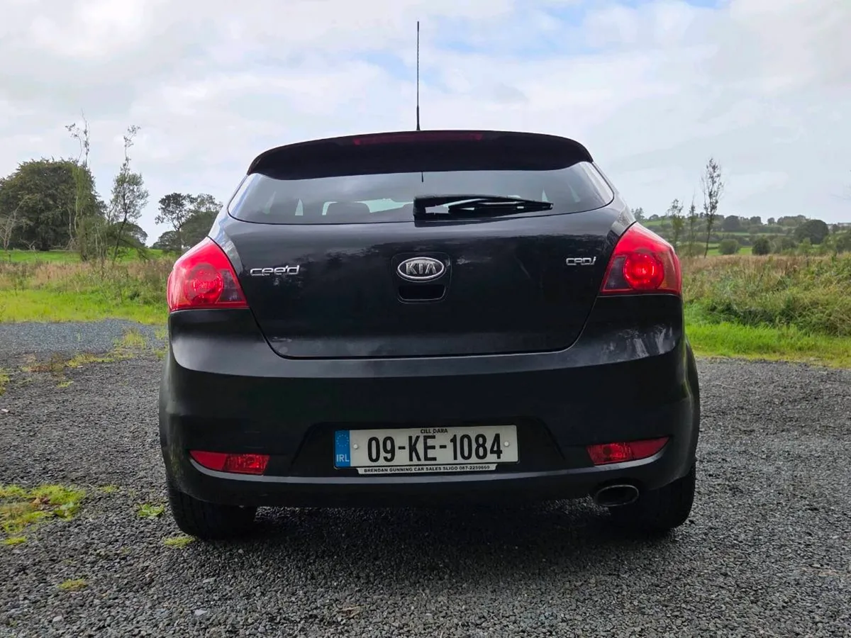 Kia Ceed - Image 6