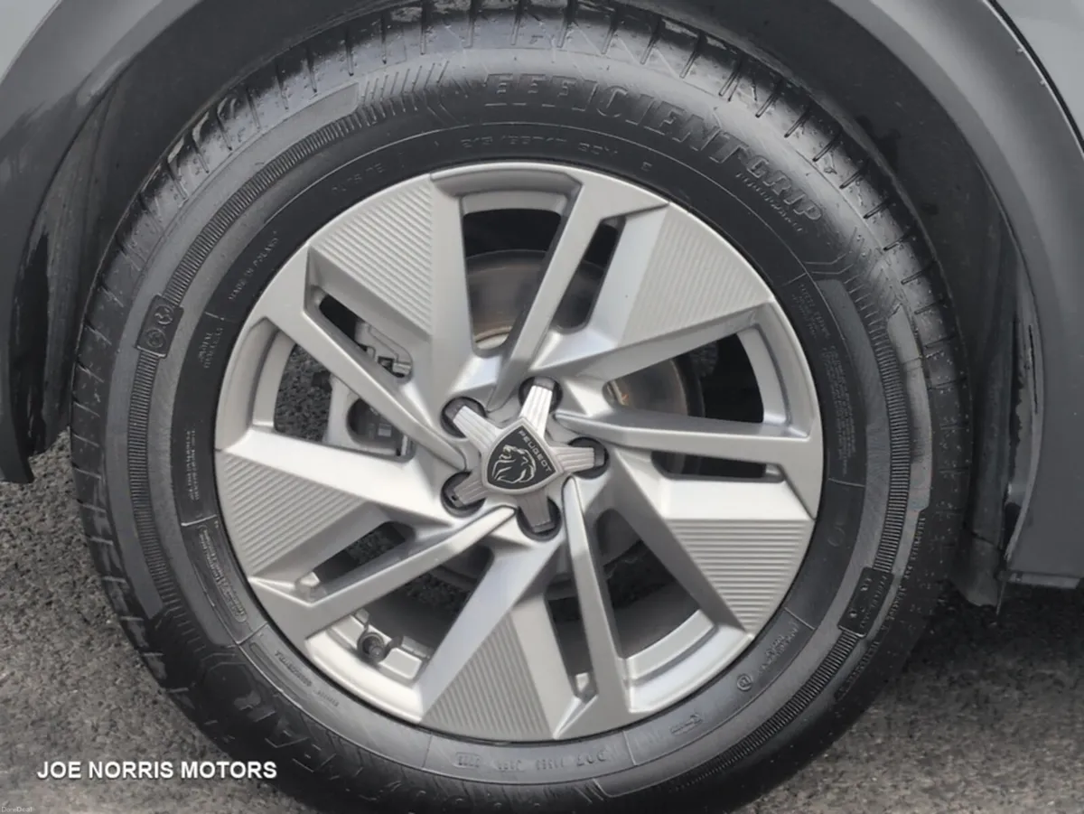 Peugeot 408 ALLURE HYBRID 145BHP S - Image 5