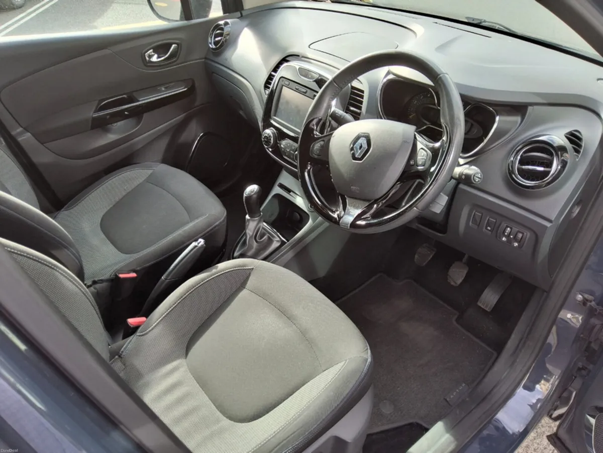 Renault Captur INTENSE 1.5 DCI - Very Low Mileage - Image 5