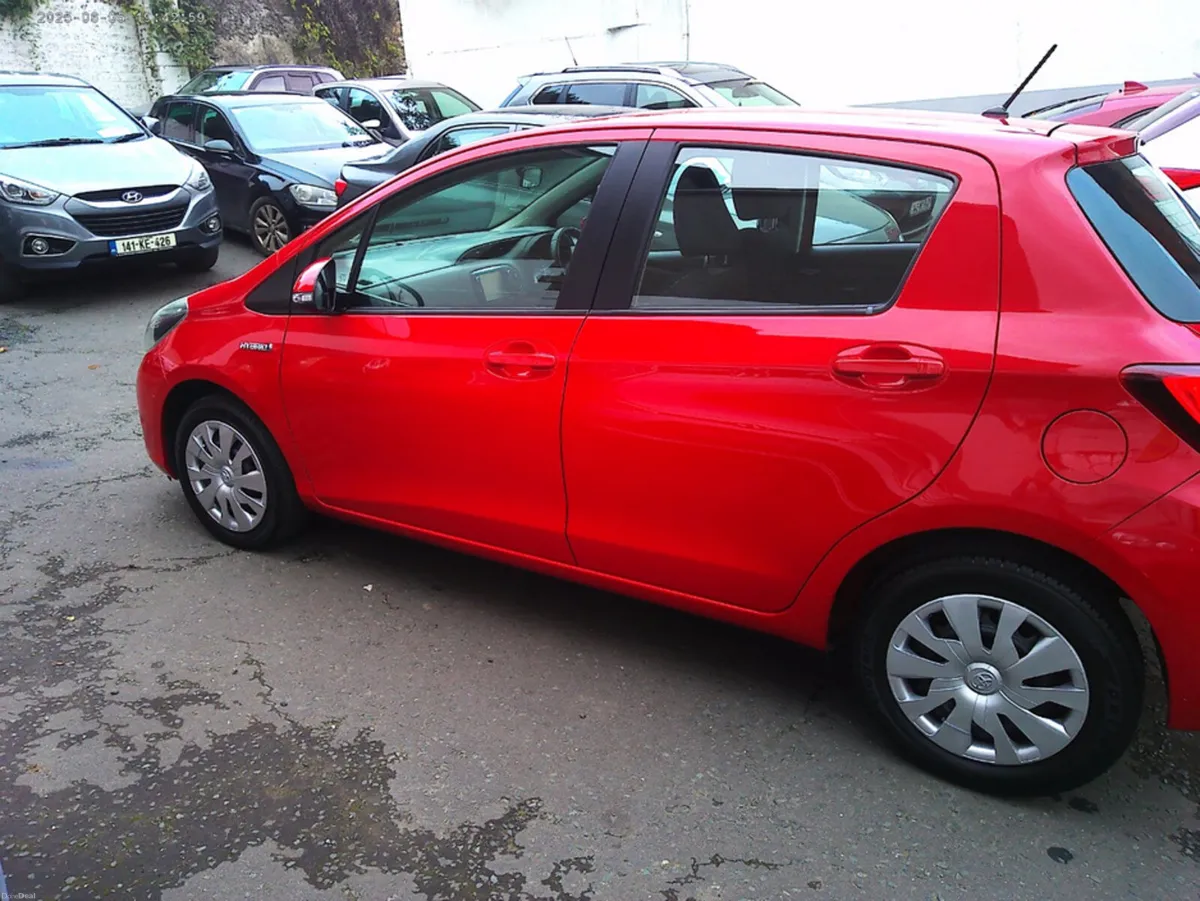 Toyota Yaris HYBRID MC 4DR AUTO - Image 4