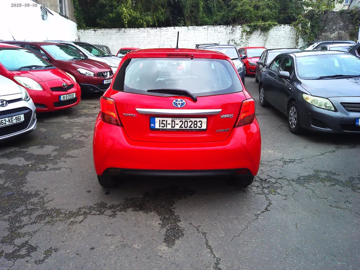 Toyota Yaris HYBRID MC 4DR AUTO - Image 6
