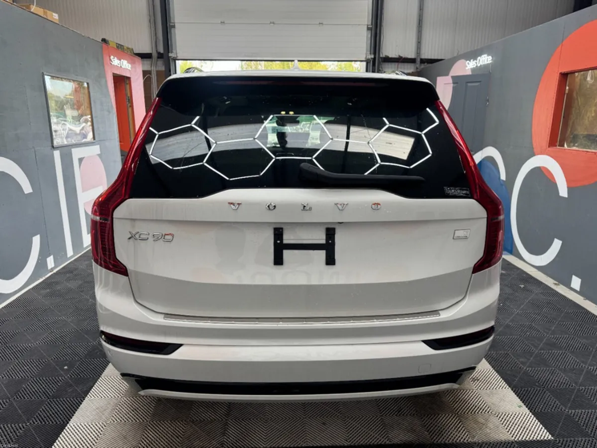 Volvo XC90 2023 VOLVO Xc90 4wd RECHARGE ULTIMATE T - Image 4