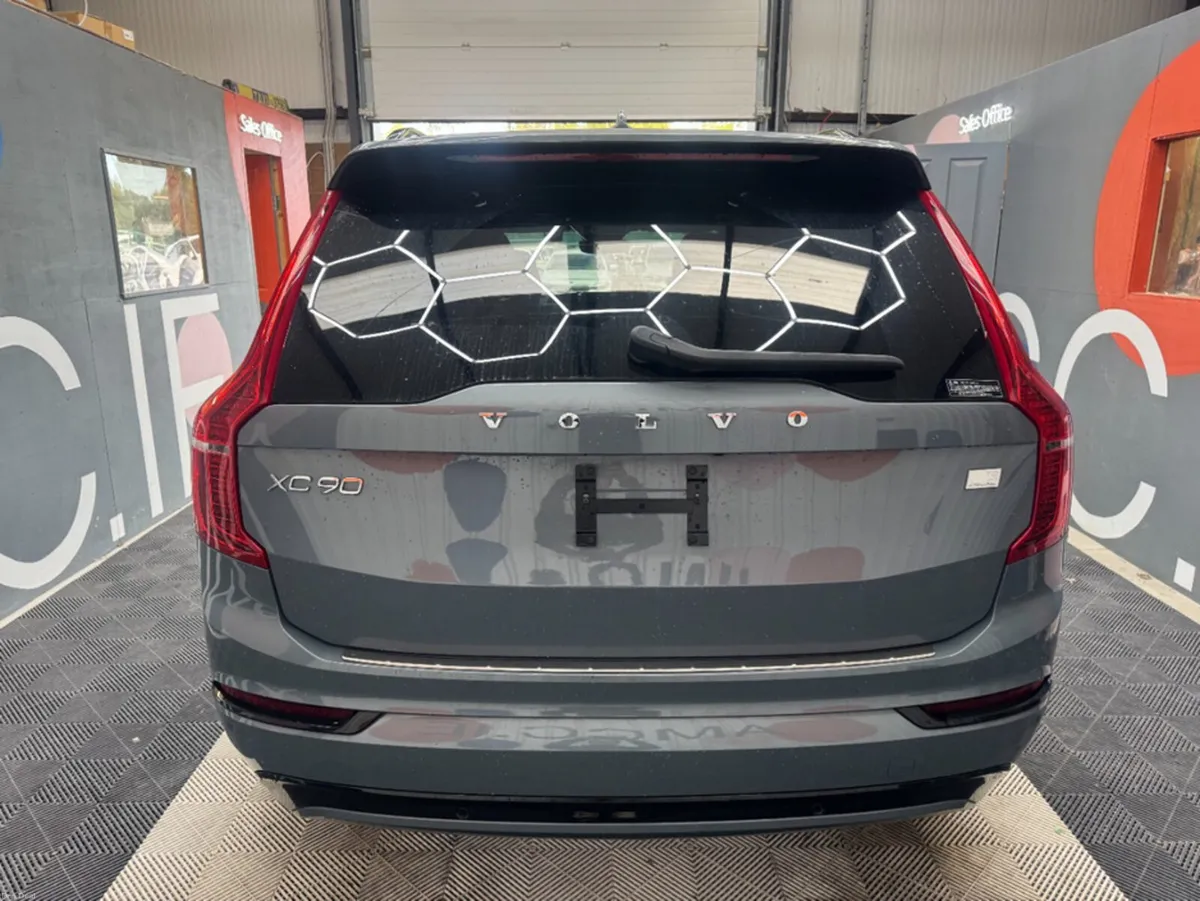 Volvo XC90 2023 VOLVO XC90 4WD RECHARGE ULTIMATE T - Image 4